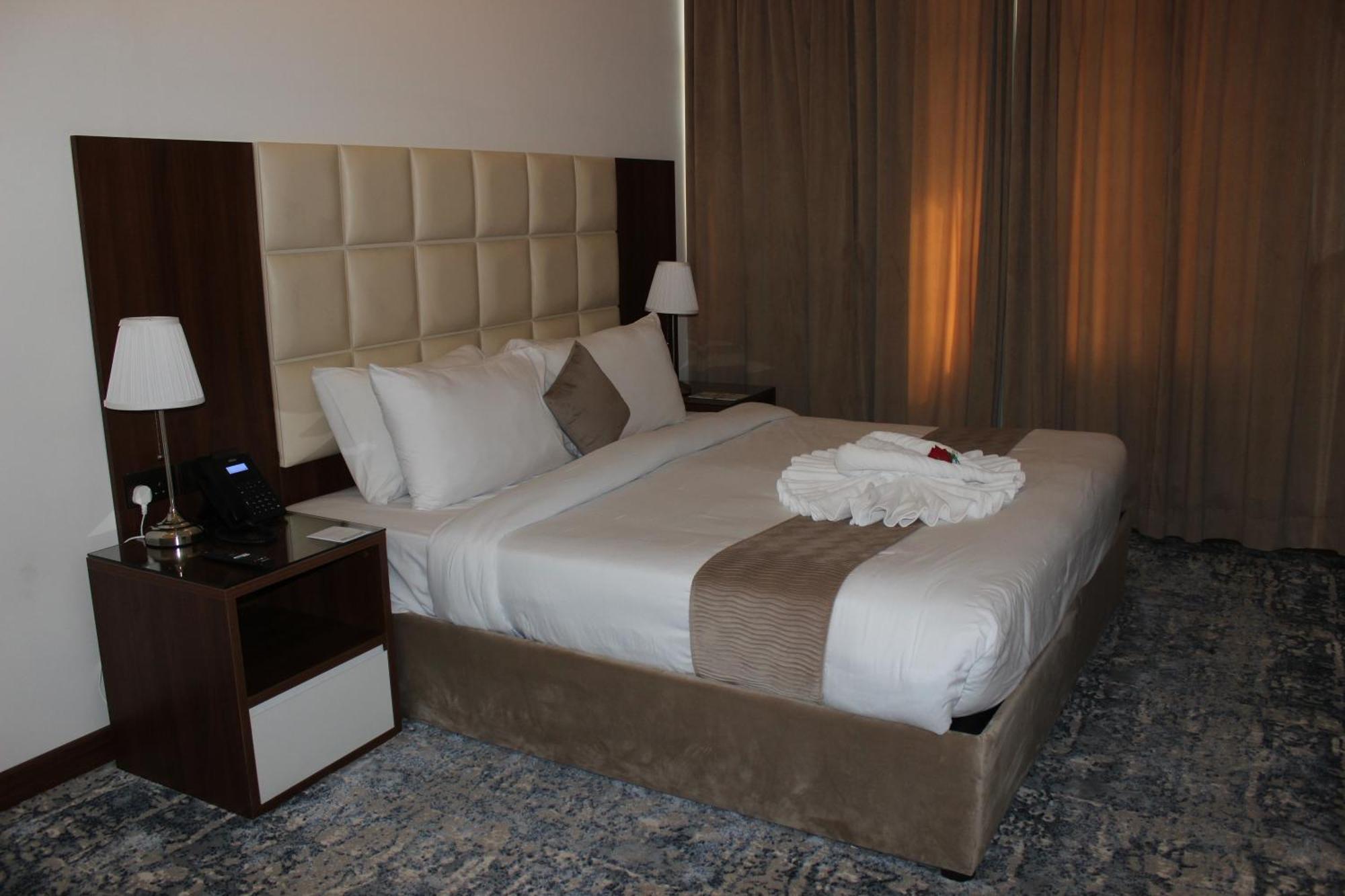 Dolphin Continental Hotel Kuwait City Bagian luar foto
