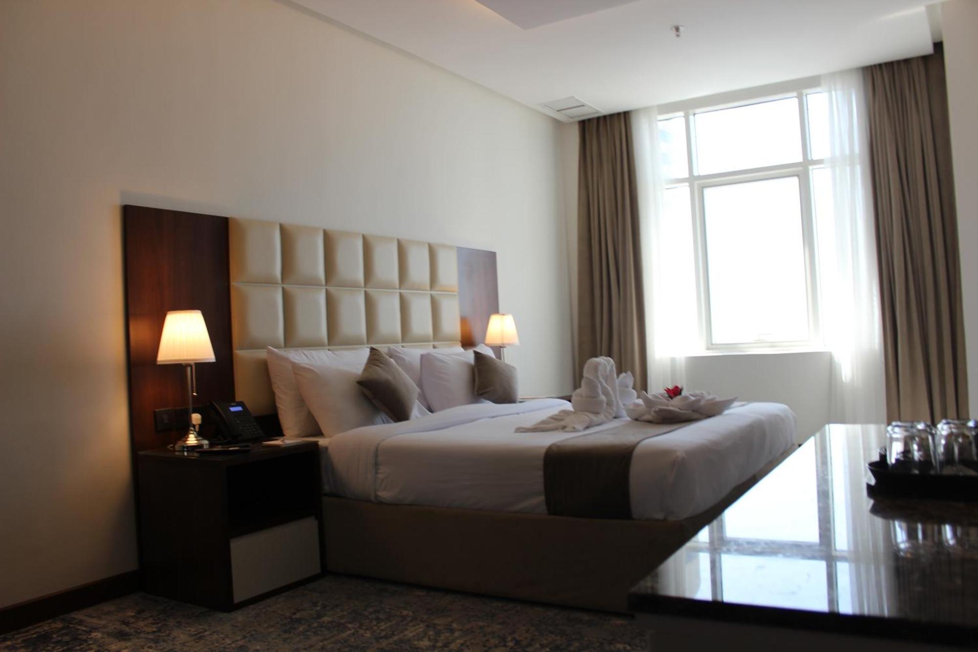 Dolphin Continental Hotel Kuwait City Bagian luar foto