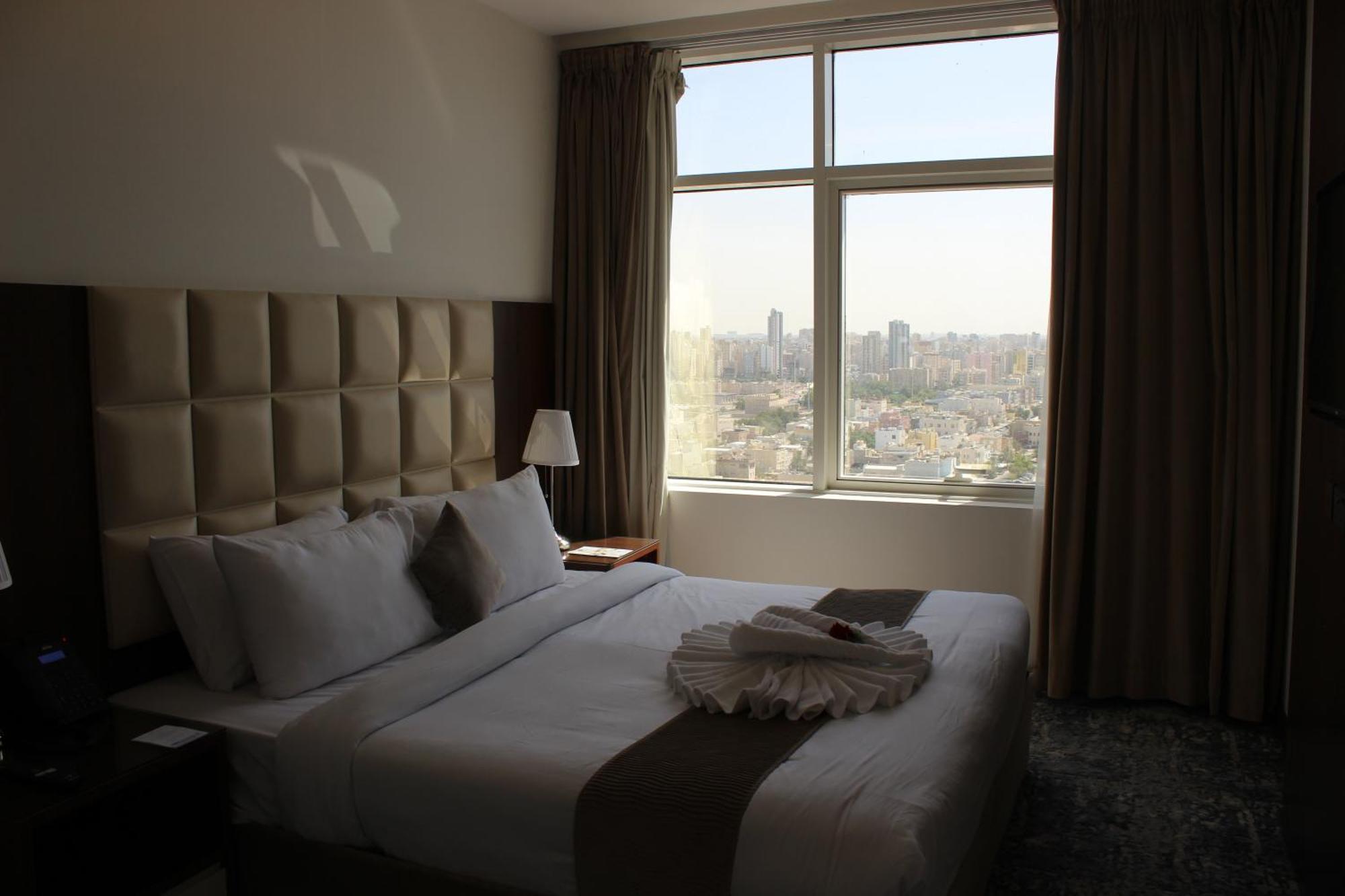 Dolphin Continental Hotel Kuwait City Bagian luar foto